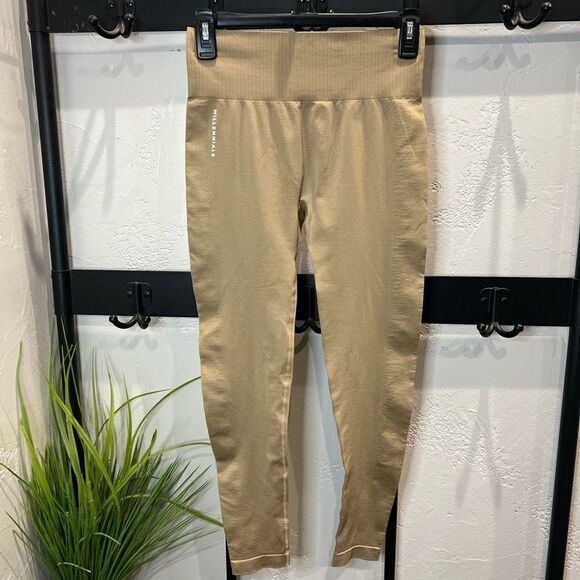 Mono B Seamless Tan Leggings Millennials Size Medium - Picture 3 of 13